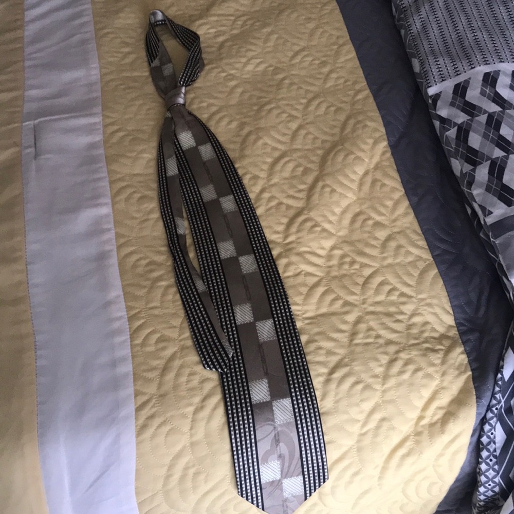 Men’s tie
